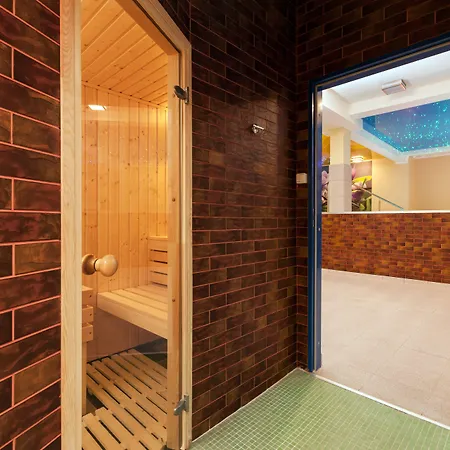 ベッド・アンド・ブレックファスト Florek レバル